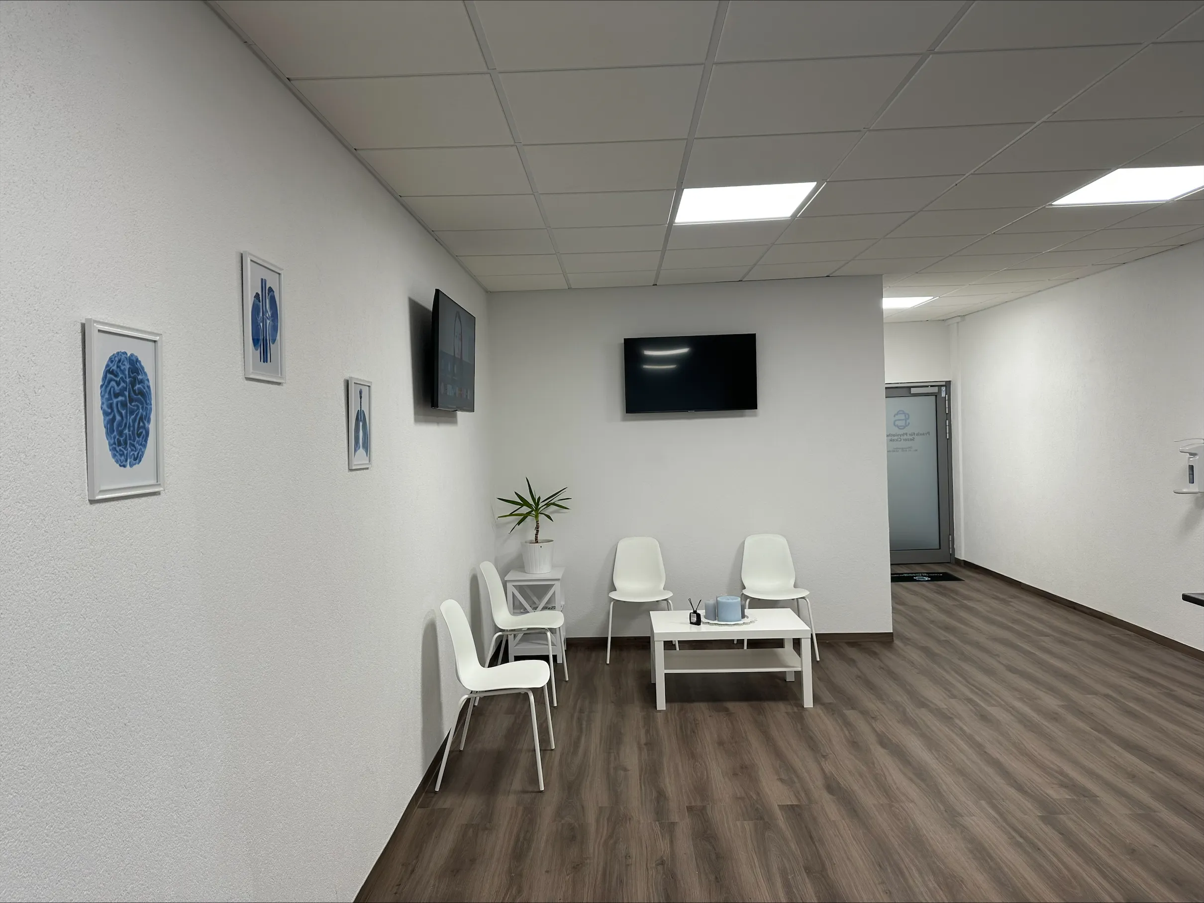 Praxis für Physiotherapie Sezer Cicek Hannover Linden - Wartebereich